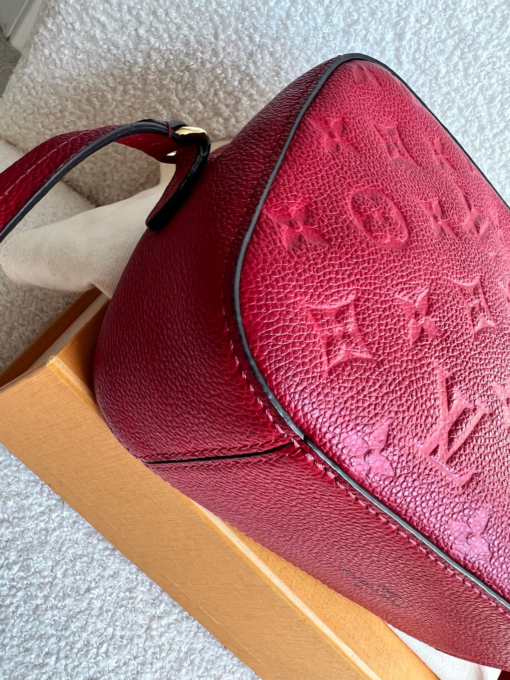 Louis Vuitton Saintonge Red Empreinte (RRP £1520)