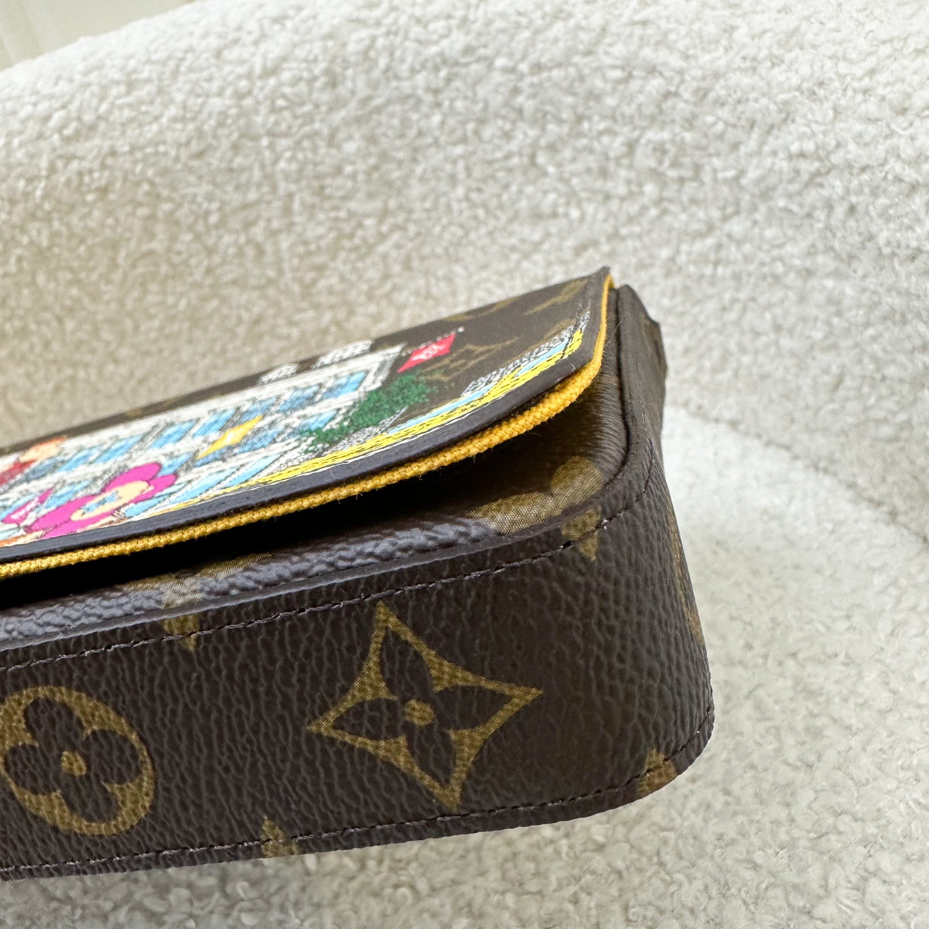 LV Felicie Pochette in Vivienne in New York Monogram Canvas and GHW