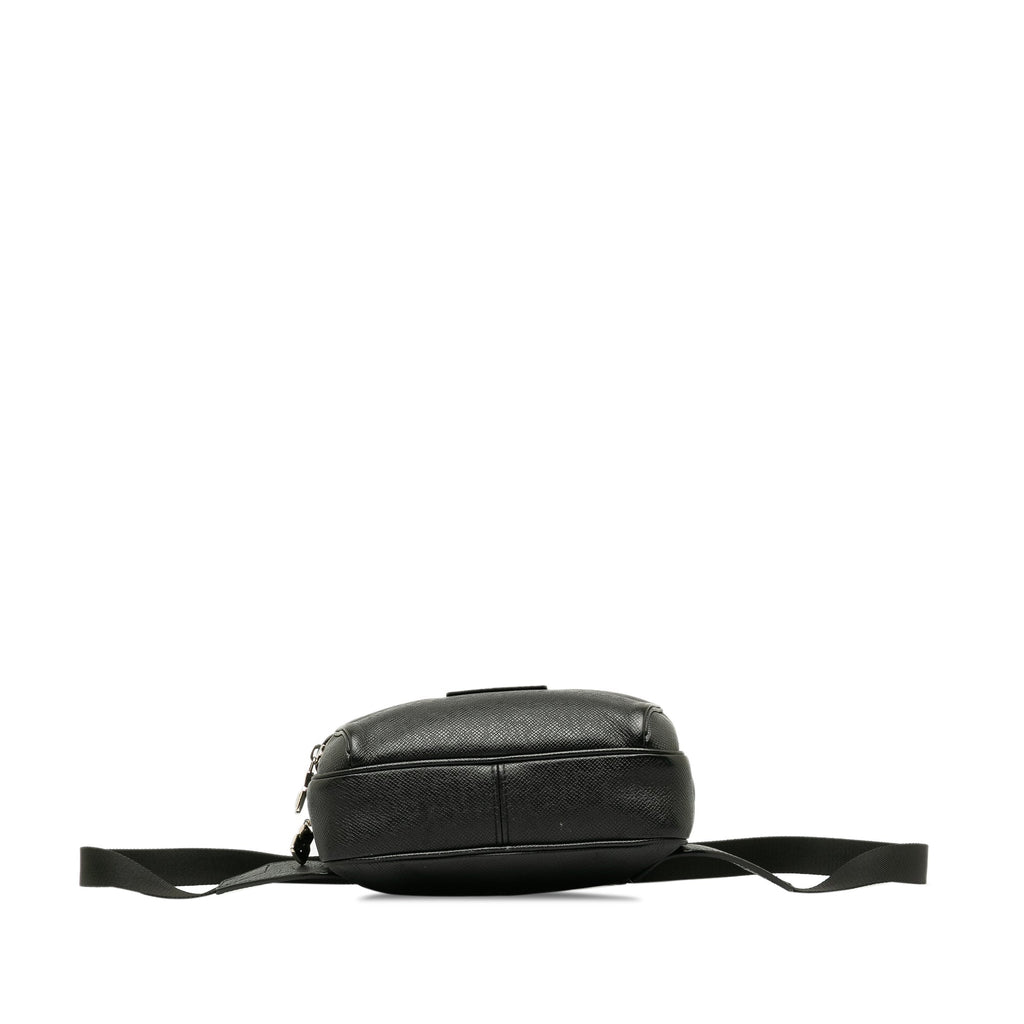 Black Louis Vuitton Taiga Outdoor Bumbag Belt Bag
