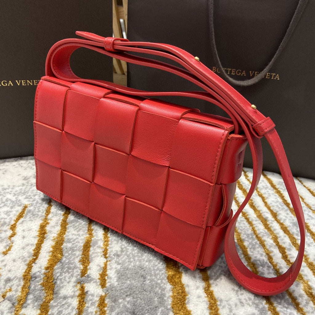 GLAMI Cassette Bag For Women 9.1in/23cm In Red