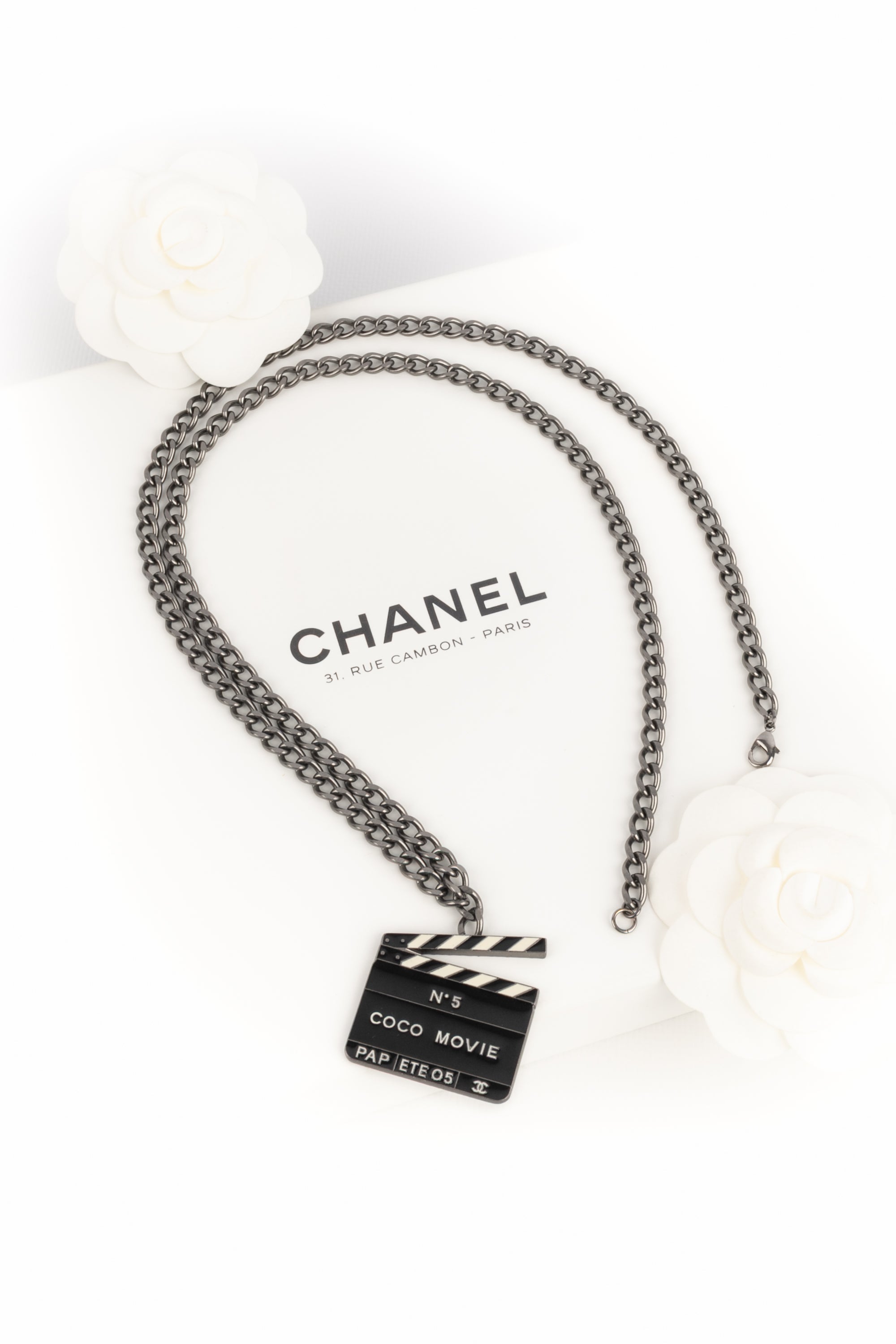 Collier "clap" Chanel 2005