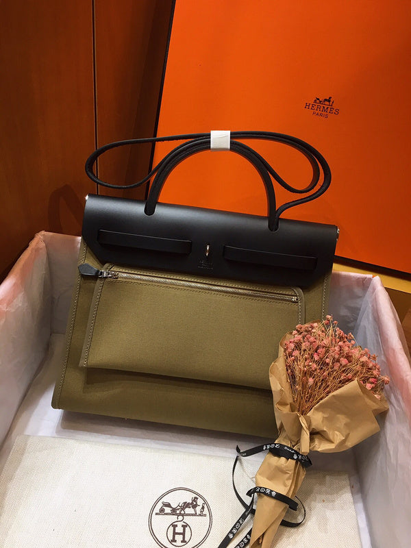 Glamy - HMS Bags - 1965