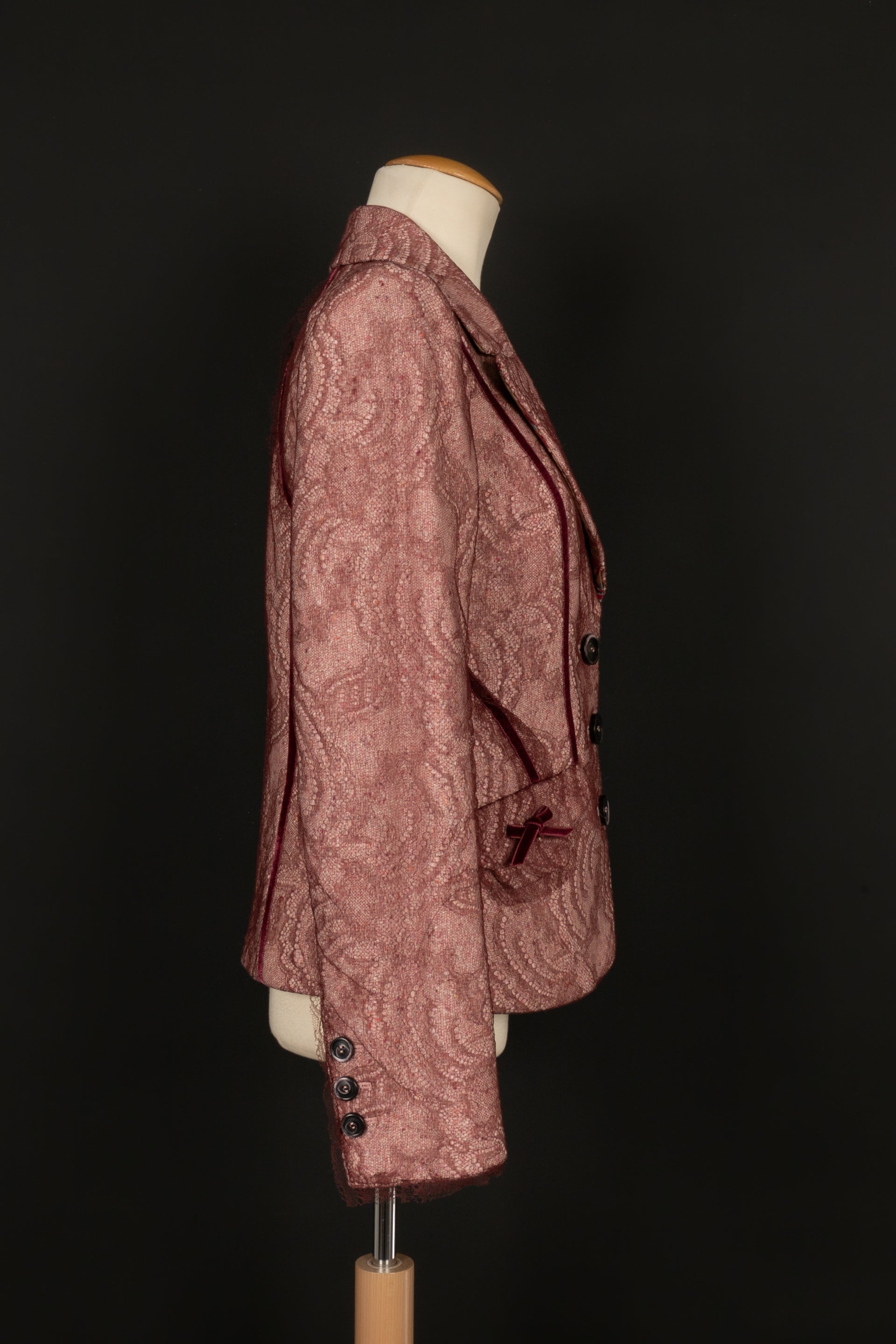 Veste en dentelle Christian Lacroix