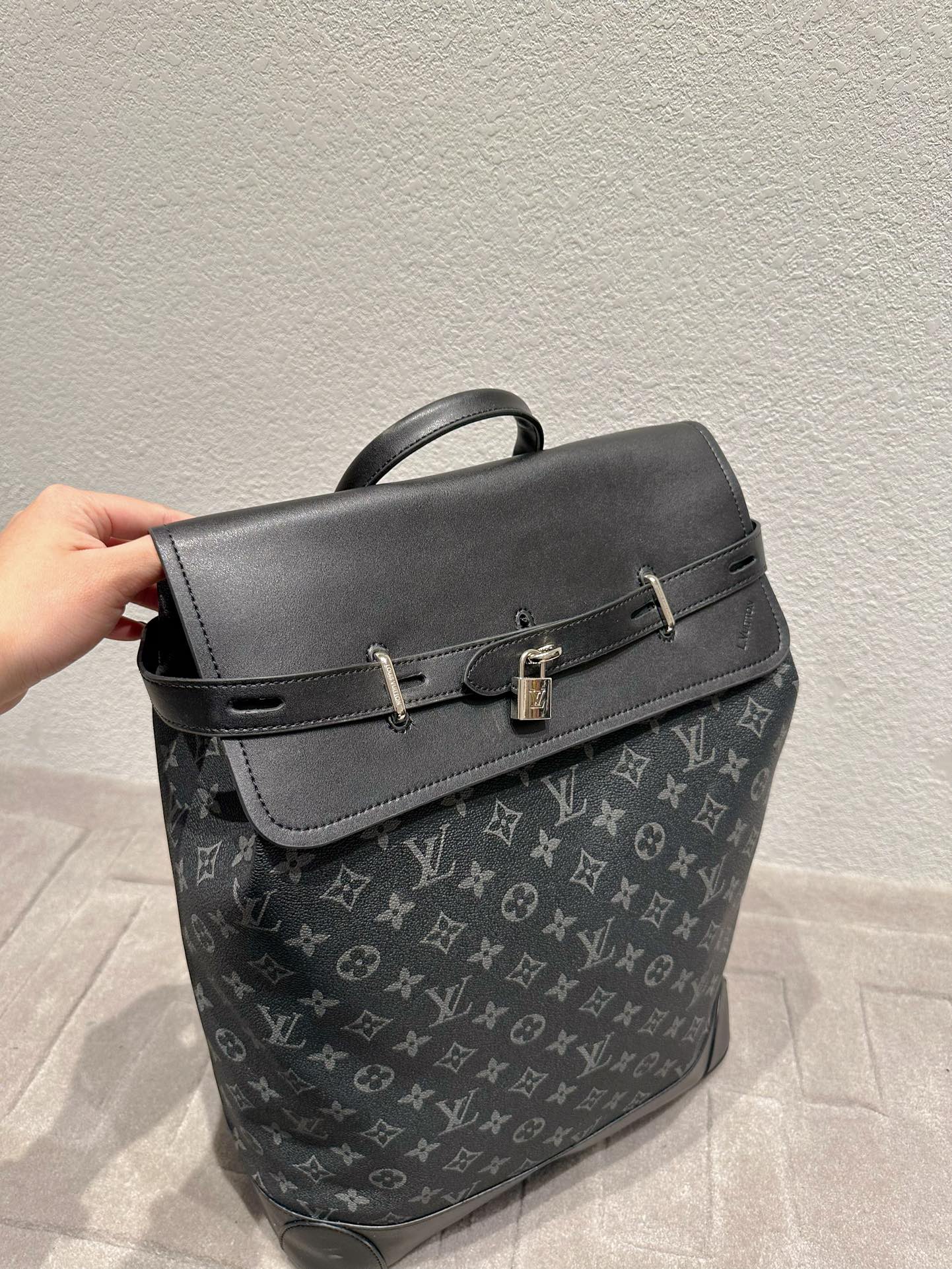 EN - New Arrival Bags LUV 664
