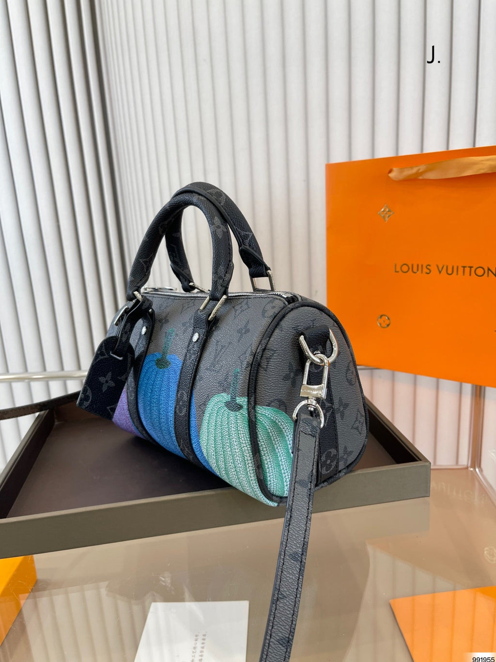 EN - New Arrival Bags LUV 676