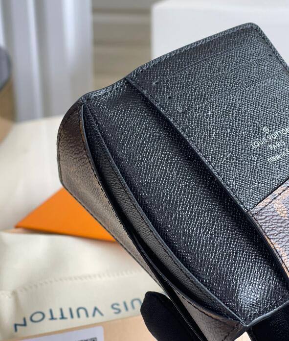 SAMC - Mix Wallets - 077