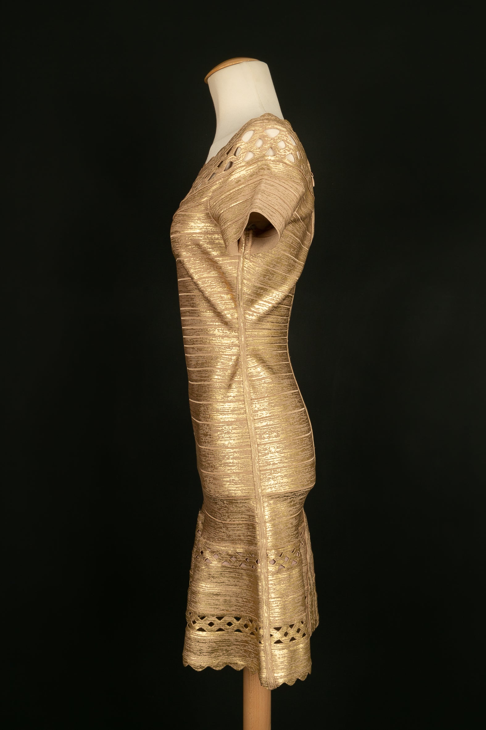 Robe dorÃƒÆ’Ã‚Â©e HervÃƒÆ’Ã‚Â© LÃƒÆ’Ã‚Â©ger