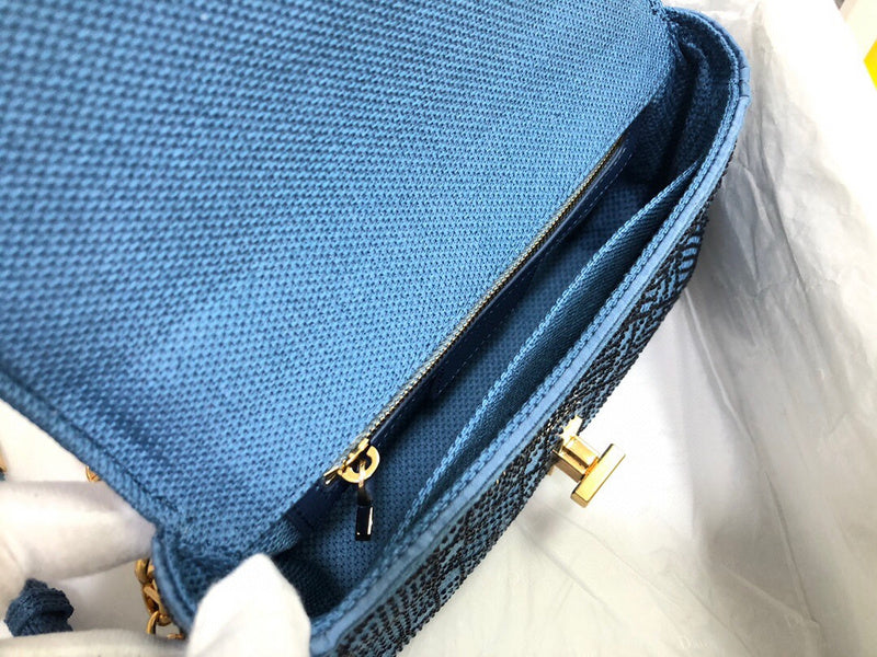 ELE - Dir Bags - 1749
