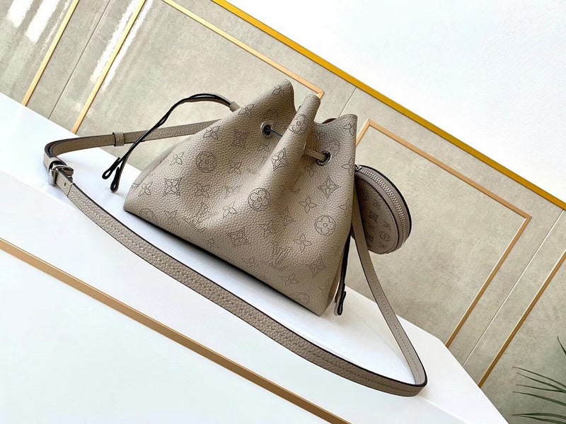 LOV2 Bags - Luxurious Bags  2581