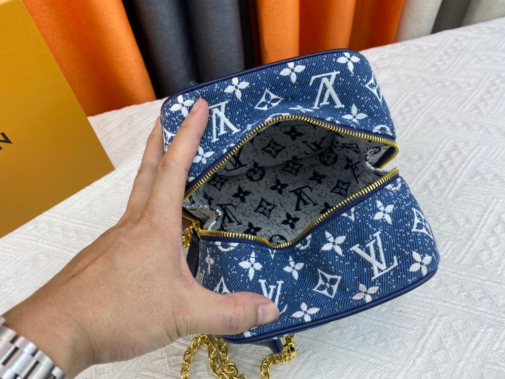 EN - New Arrival Bags LUV 677