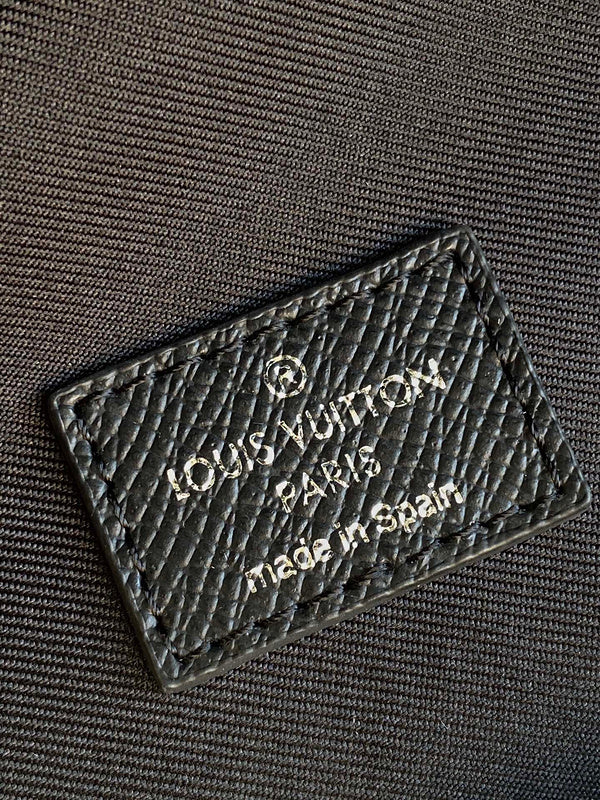 LOV2 Bags - Luxurious Bags  1555