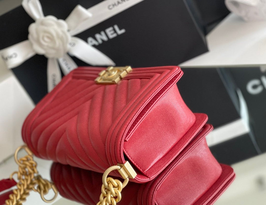 CHLMedium Boy Handbag Red For Women 9.8in/25cm A67086