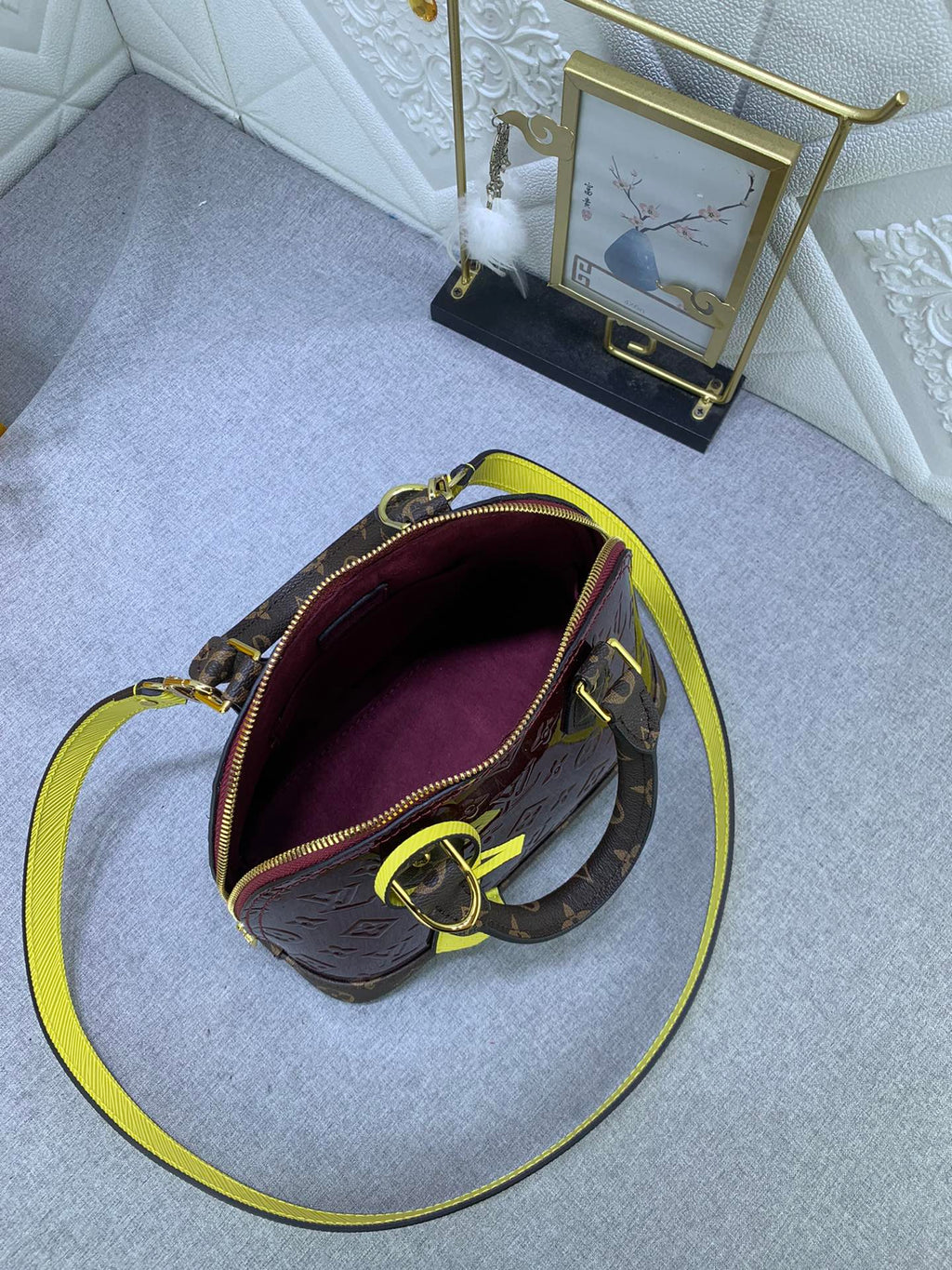 EN - Luxury Bags LUV 837
