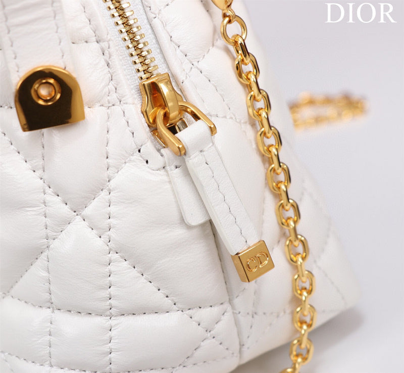 ELE - Dir Bags - 1706
