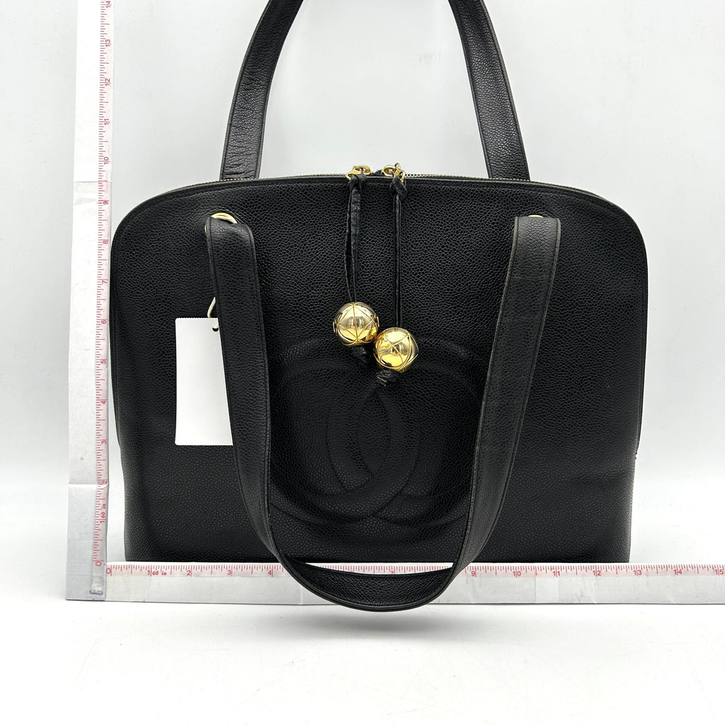 Pre-owned CHANEL Caviar Large CC Shoulder Bag Black  WD012636