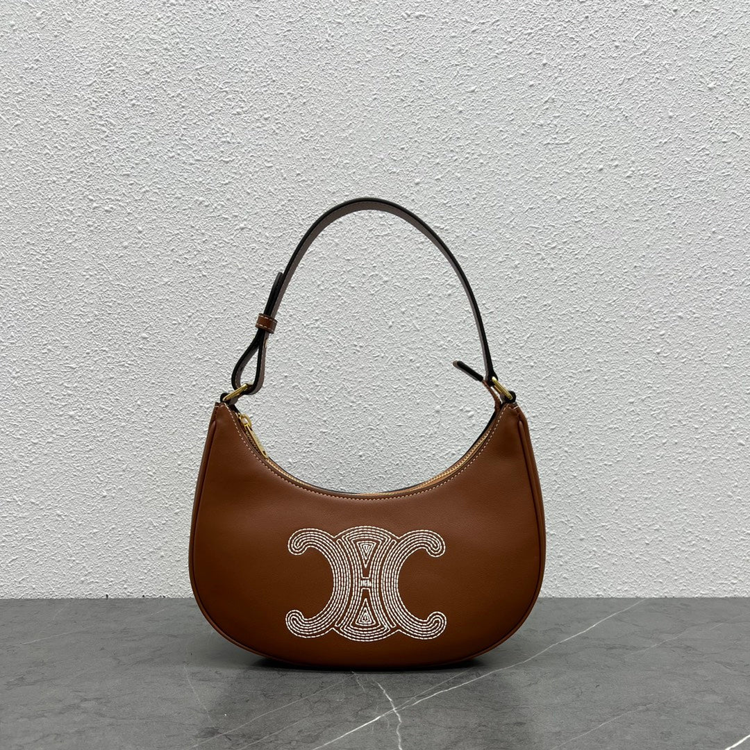 GLAMI Ava Bag With Triomphe Embroidery Tan For Women 9in/23cm 193953EFS.04LU