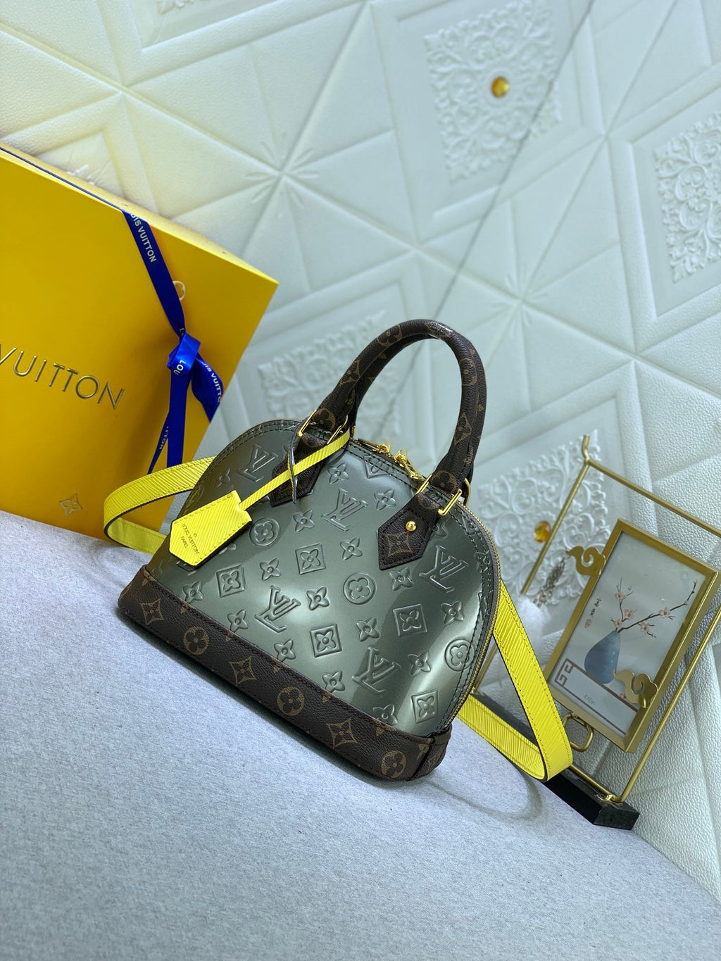 EN - Luxury Bags LUV 838