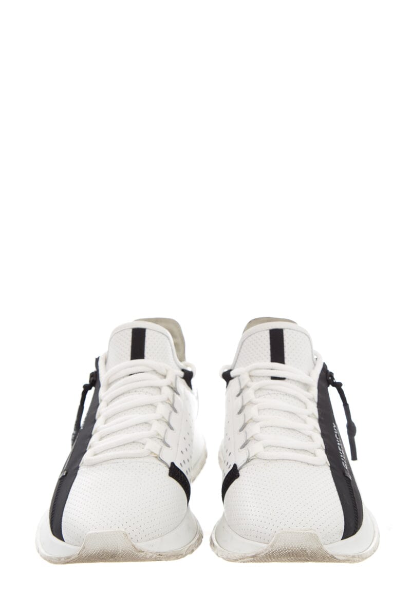 Givenchy Spectre Black & White Sneakers SZ 38