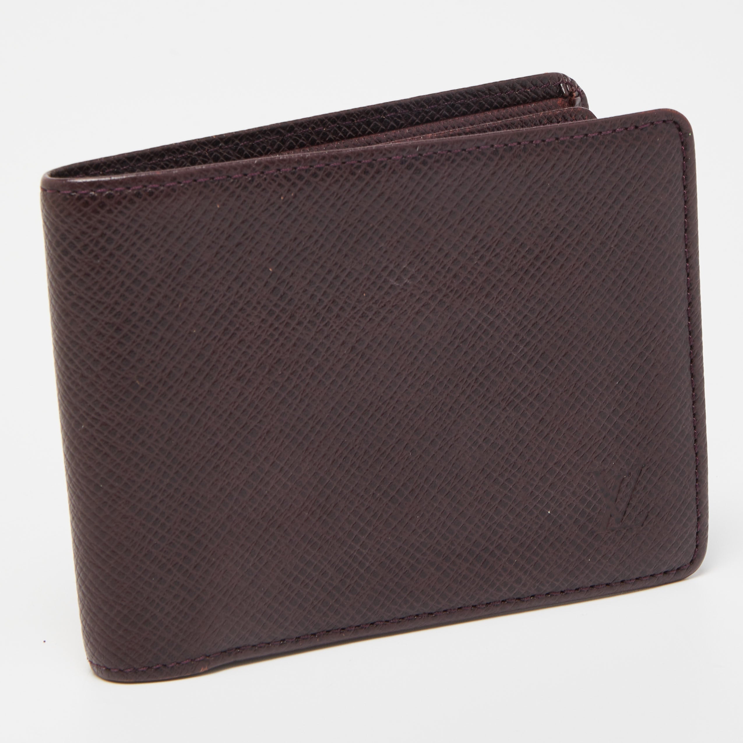 Louis Vuitton Burgundy Taiga Leather Bifold Wallet