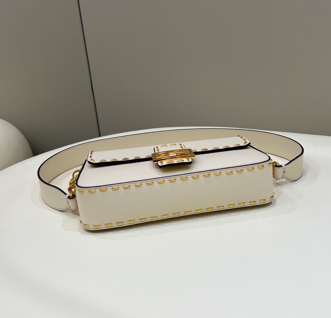 FI Mon Baguette MeGLAMIum White Bag For Woman 28cm/11in 8BR600AGLAMIQF1FIR