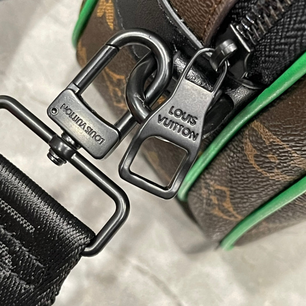EN - Luxury Bags LUV 851