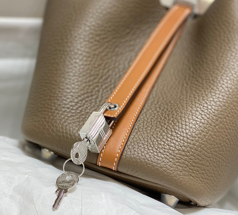 ELE - HMS Bags - 035