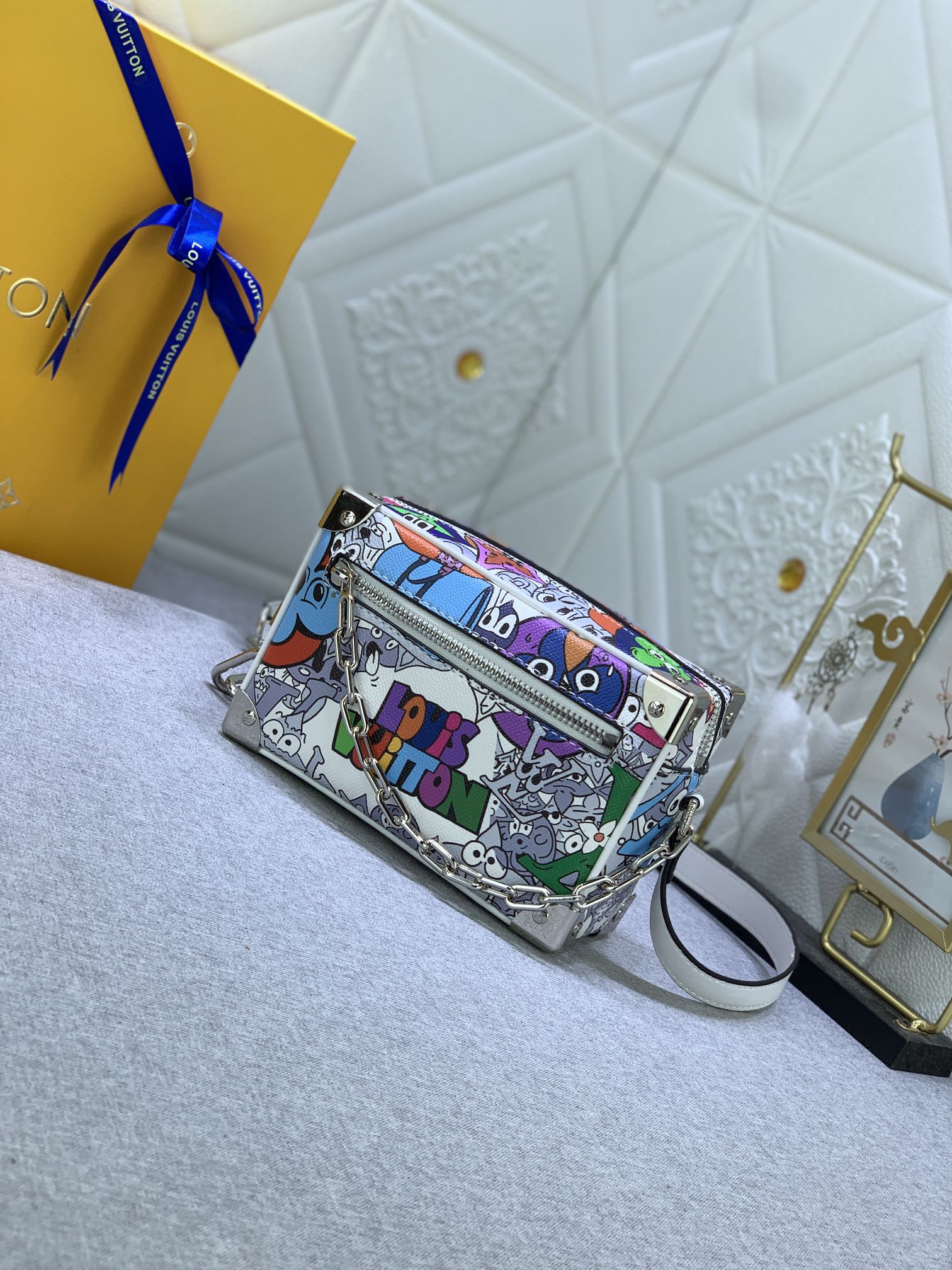 EN - New Bag LUV 646