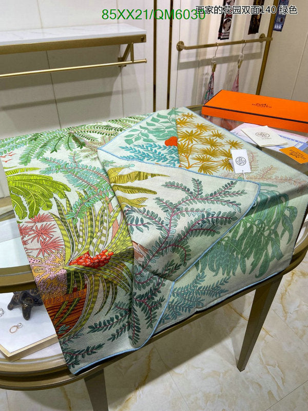 SAMC - HMS Scarves - 596
