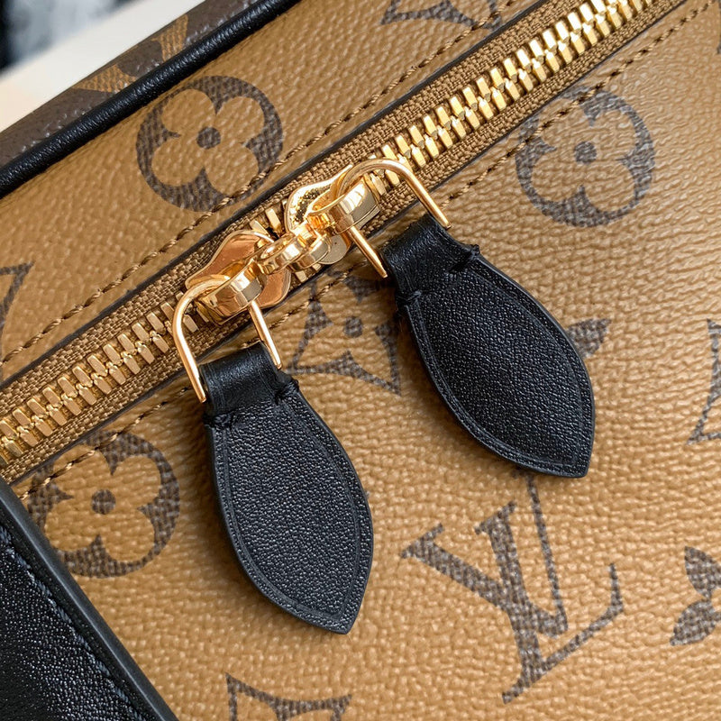 LOV2 Bags - Luxurious Bags  1952