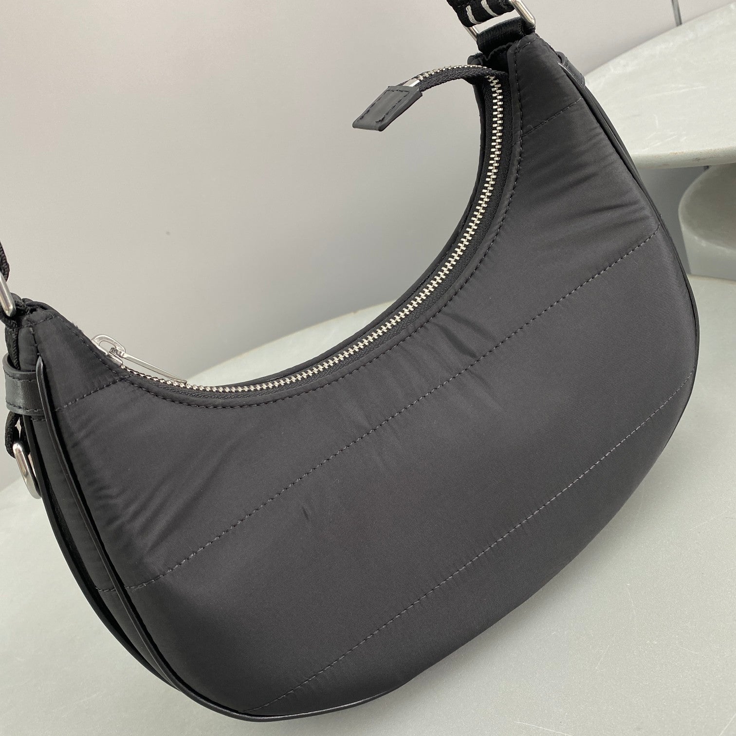 GLAMI MeGLAMIum Ava Bag With GLAMI Strap In Quilted Nylon Black For Women 9in/23cm 196972DLI.38SI