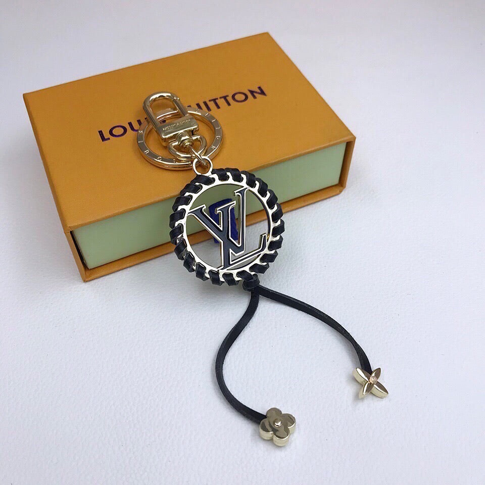 EN - Lux Keychains LUV 006
