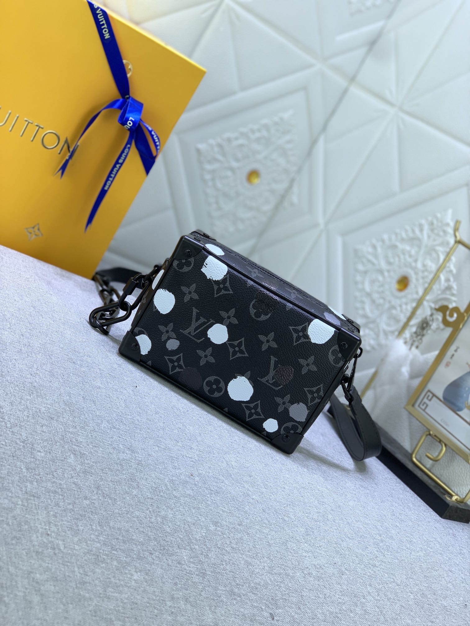 EN - New Bag LUV 648
