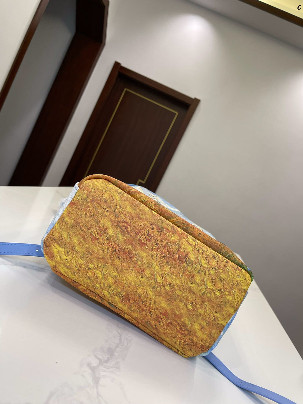 EN - Luxury Bags LUV 826