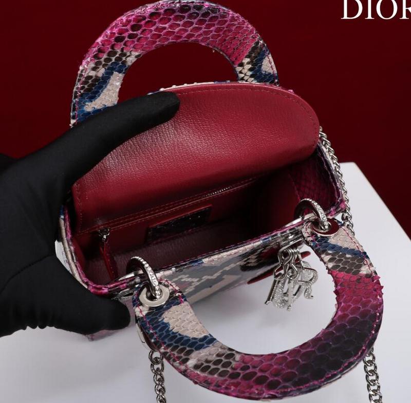 SAMCC - DOR Bags - 091
