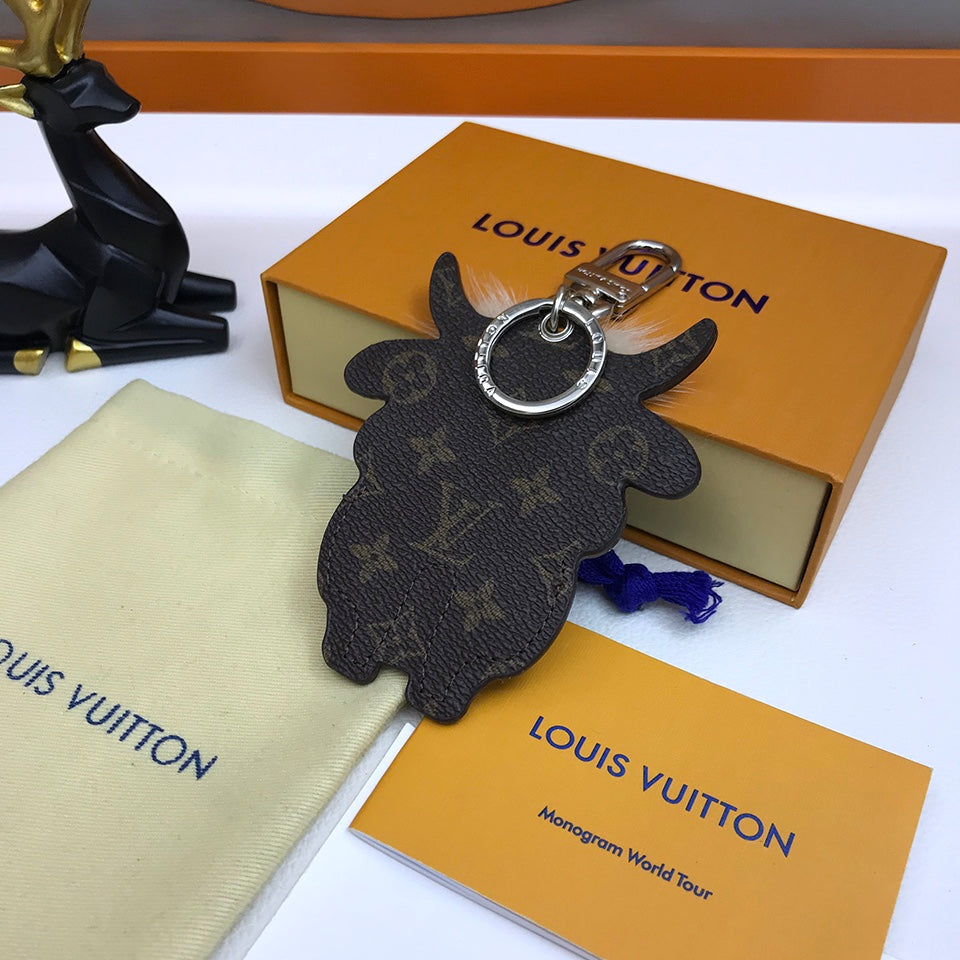 EN - Lux Keychains LUV 080