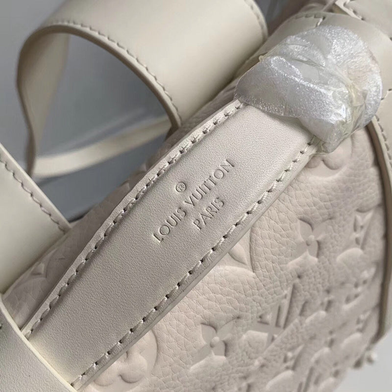 LOV2 Bags - Luxurious Bags  1911