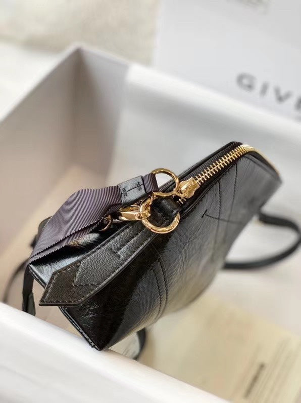 GV Quality Messenger Bag Black For Women, Handbags, Shoulder And Crossbody Bags 9.8in/25cm GVC