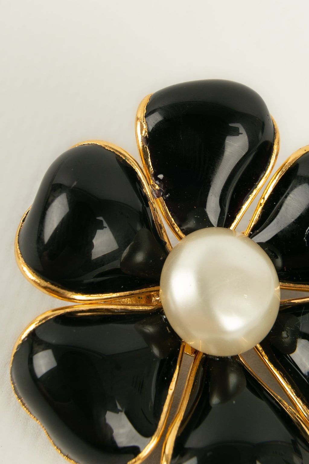 Broche camÃƒÆ’Ã‚Â©lia Chanel Automne 1995