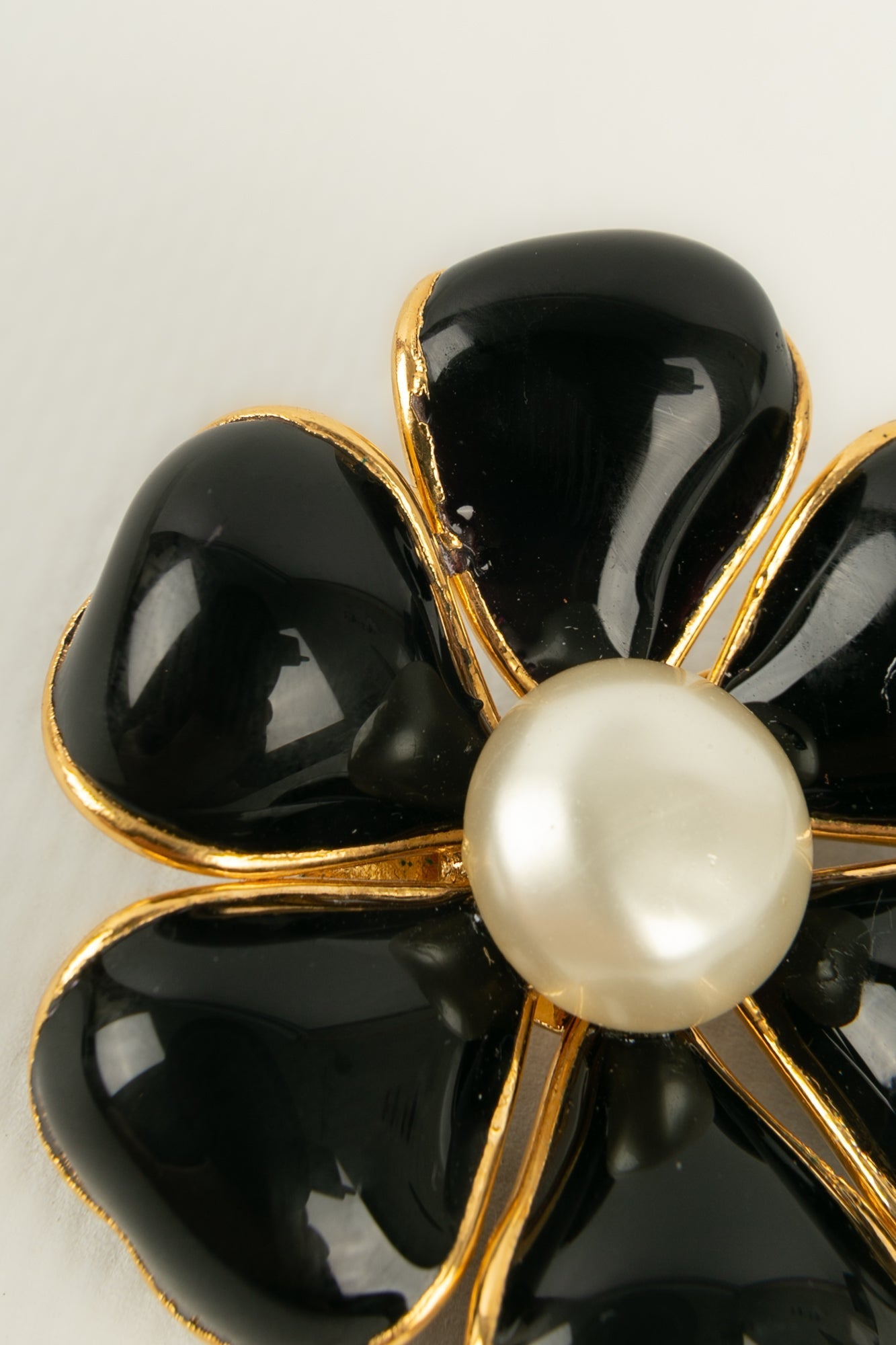 Broche camÃƒÆ’Ã‚Â©lia Chanel Automne 1995
