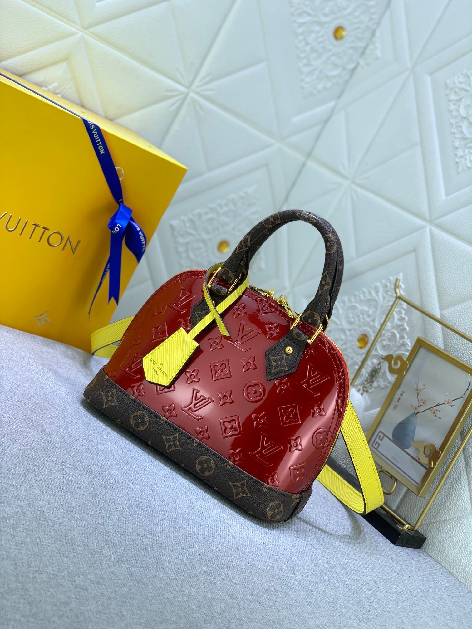 EN - Luxury Bags LUV 836
