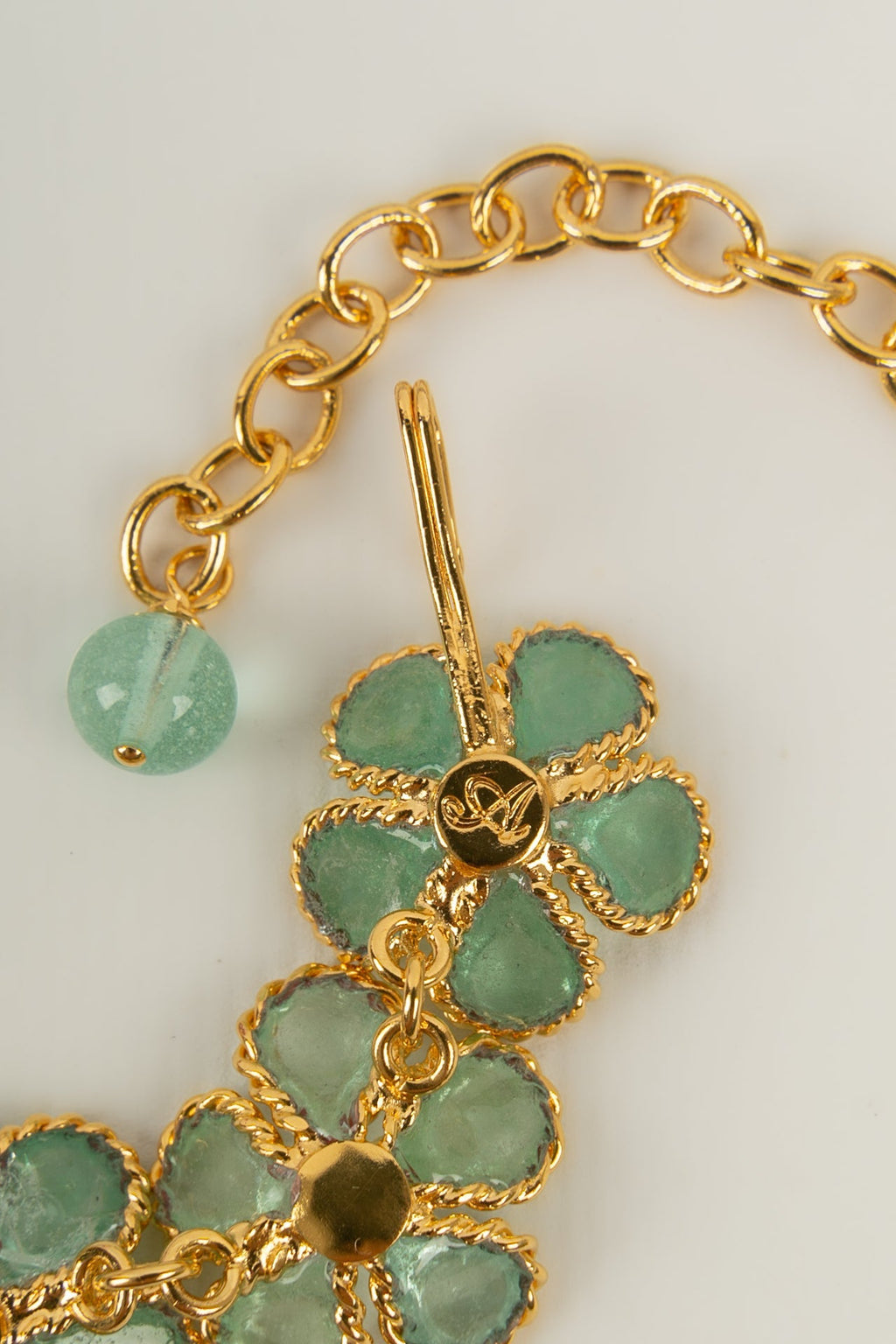 Collier Augustine