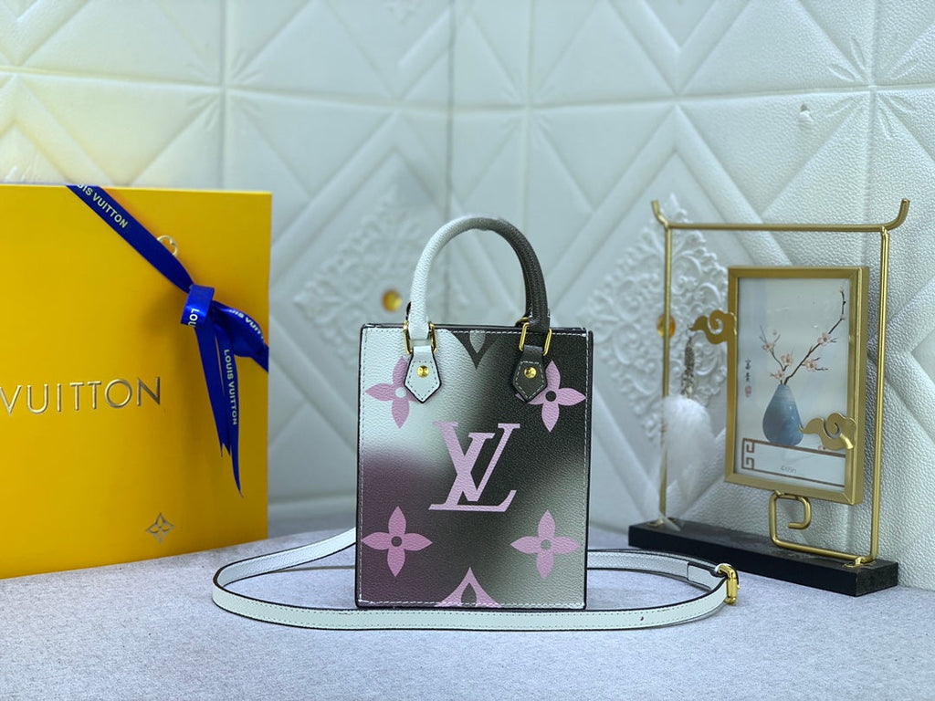 EN - Luxury Bags LUV 823