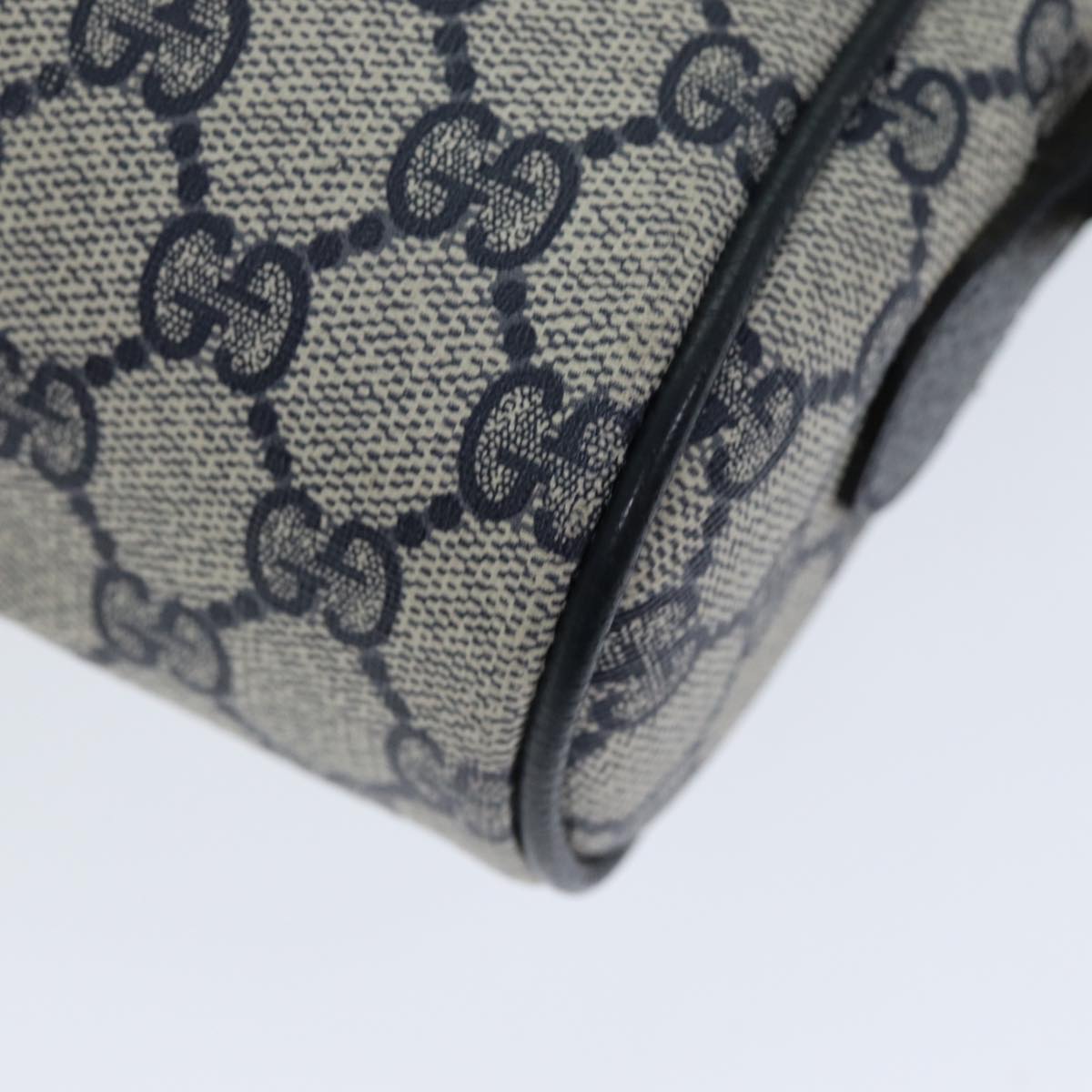 GUCCI GG Supreme Shoulder Bag PVC Leather Navy 98 02 004 80807