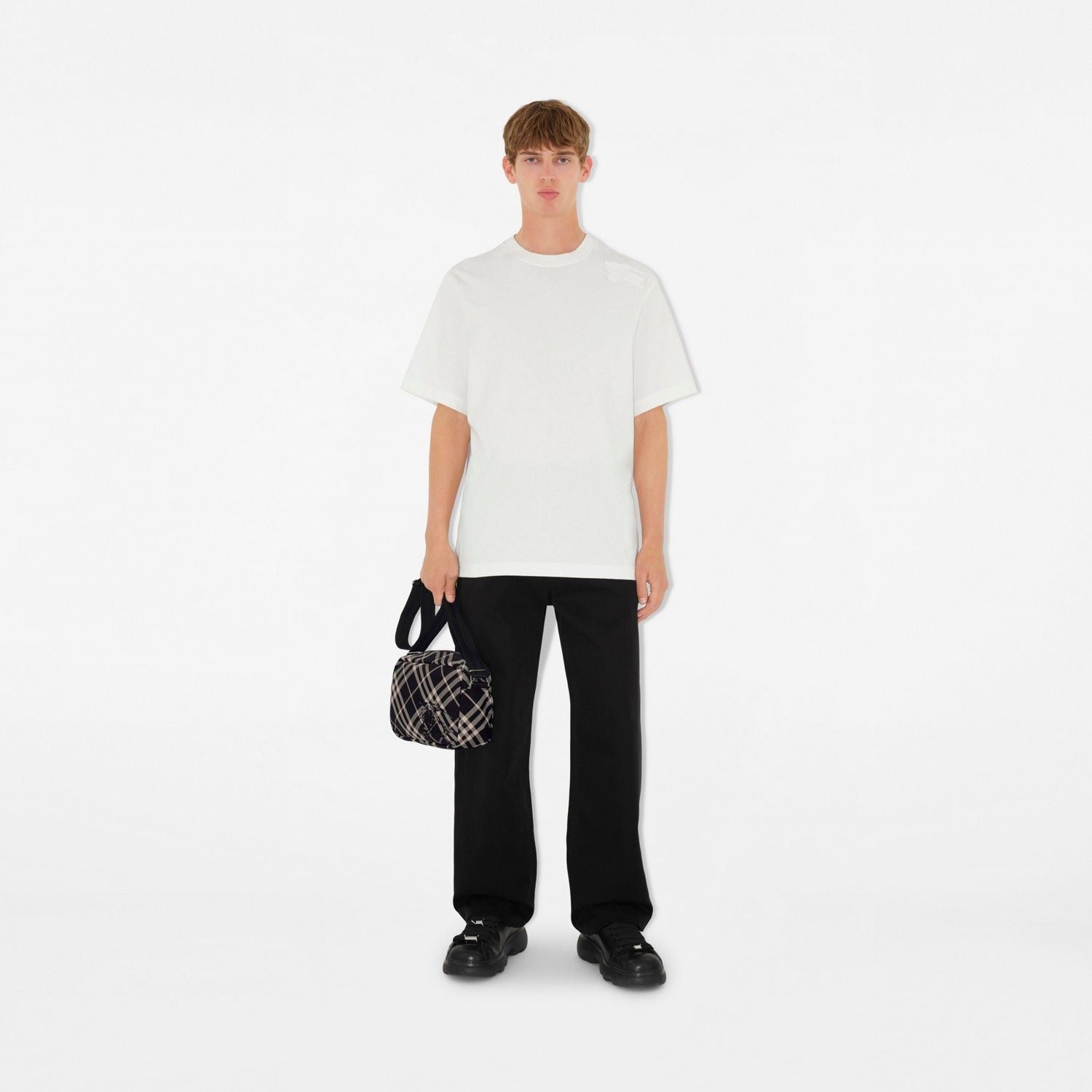 ESSENTIAL CROSSBODY BAG