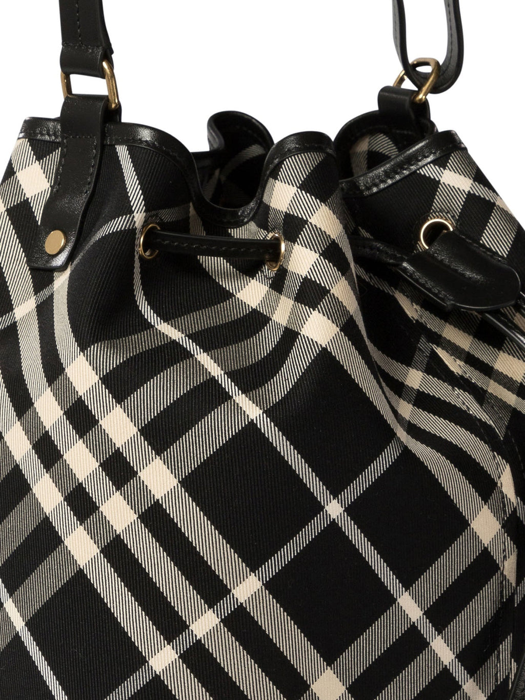 MEDIUM CHECK BUCKET BAG