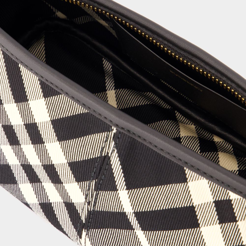 SIMPLE BAGUETTE PURSE