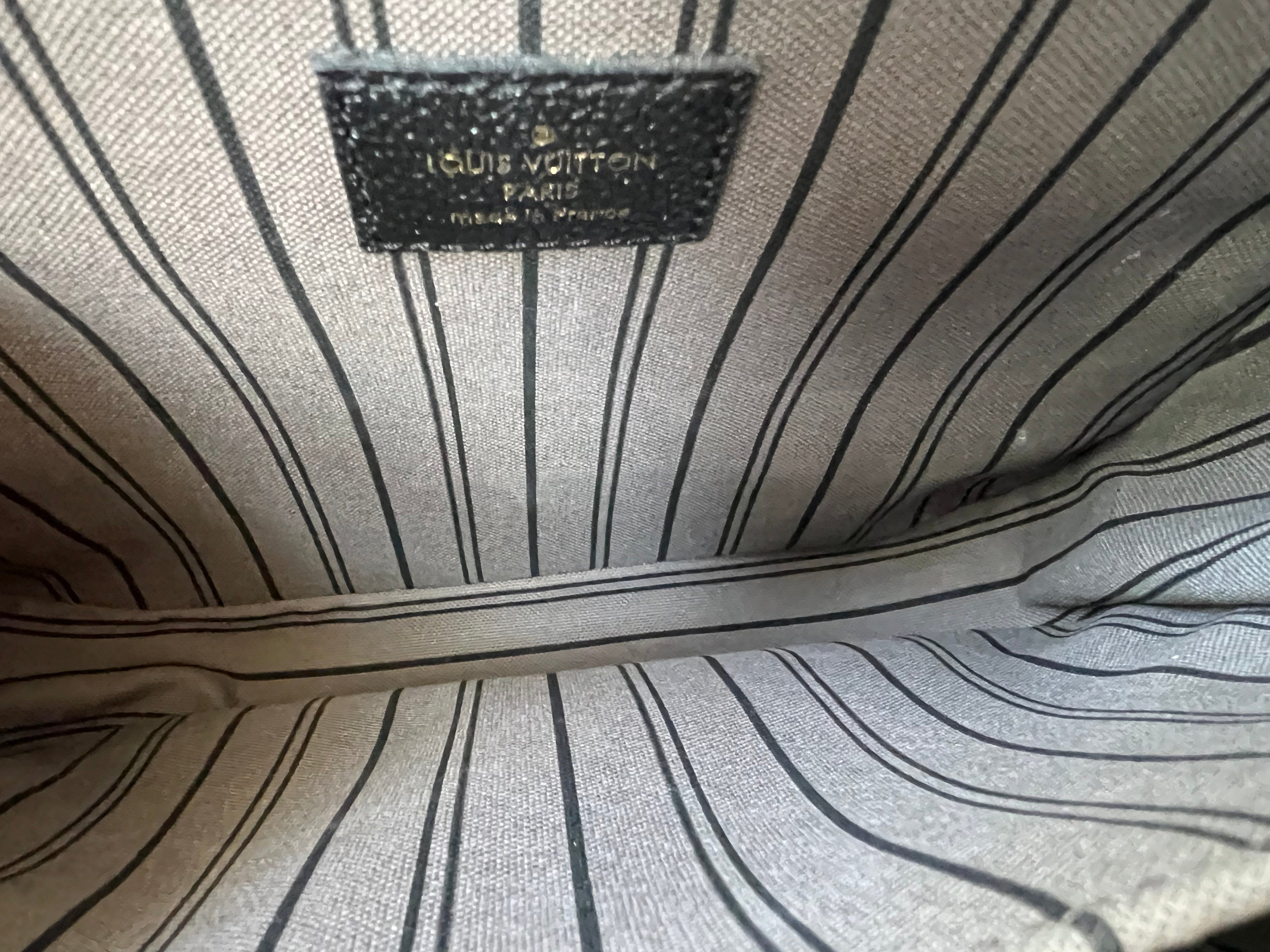 Louis Vuitton Pochette Metis Black Empreinte (RRP £2,110)