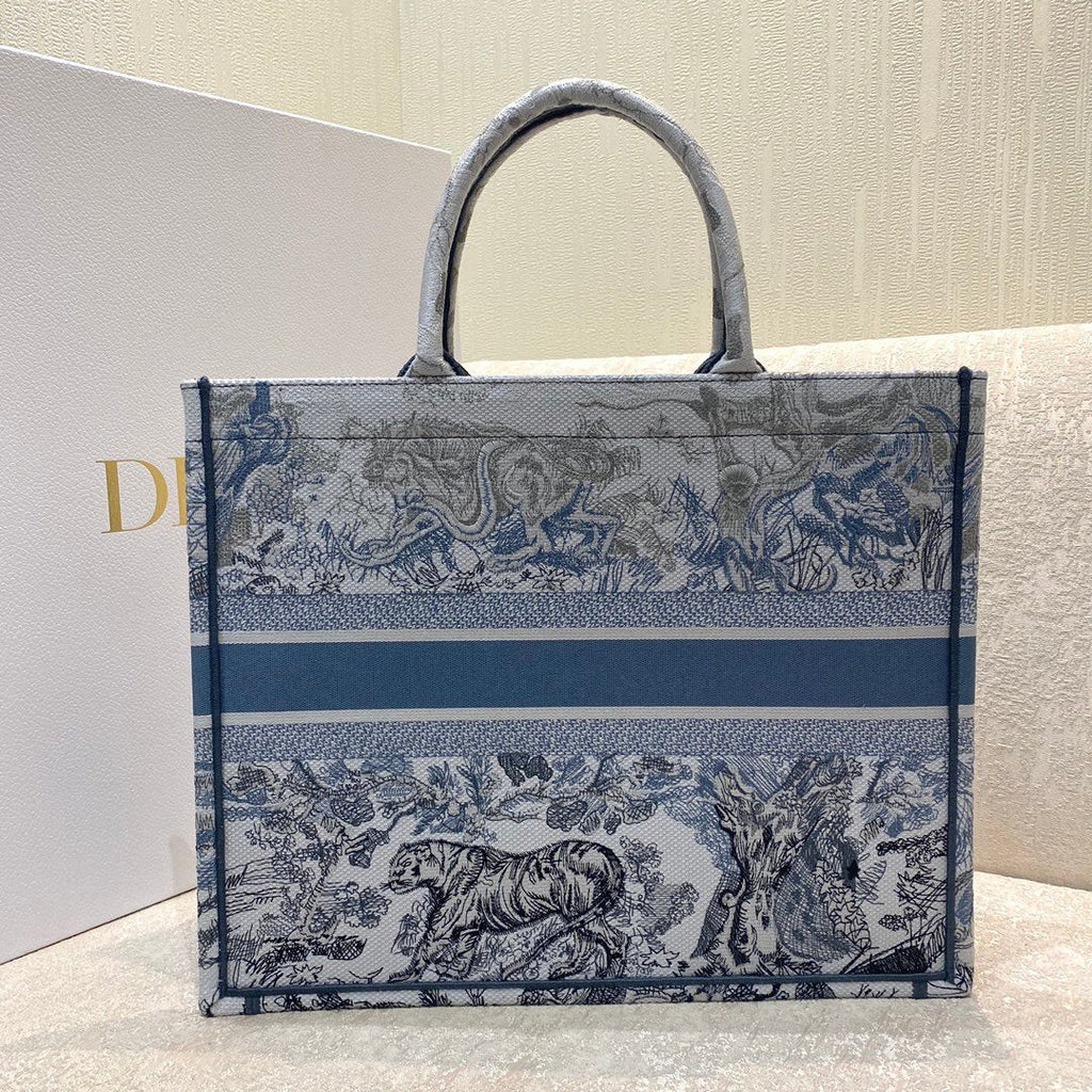 GLAMI Large Book Tote Blue and White Cornely Embroidery, Blue, For Women WomenÃ¢â‚¬â„¢s Handbags, Shoulder Bags, 42cm CD M1286ZRGO_M928
