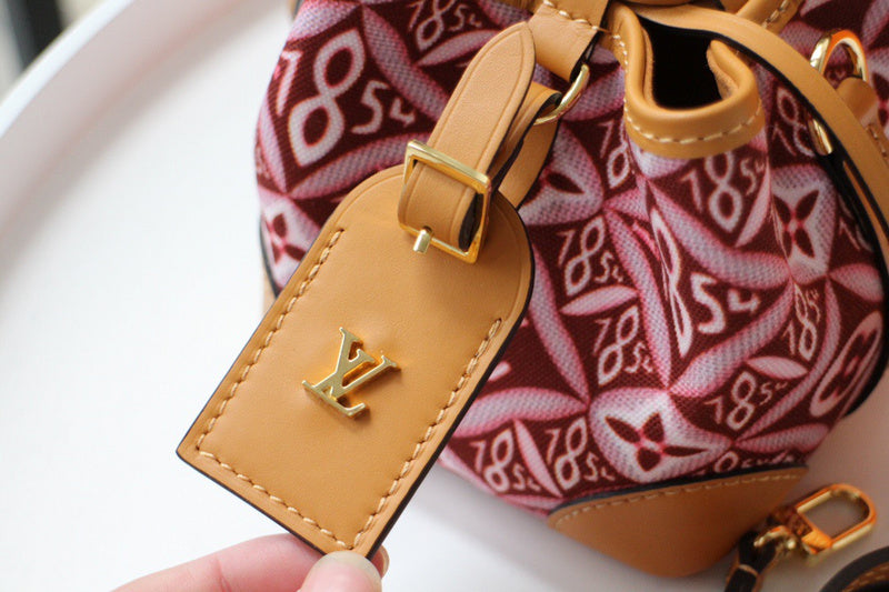 LOV2 Bags - Luxurious Bags  1590