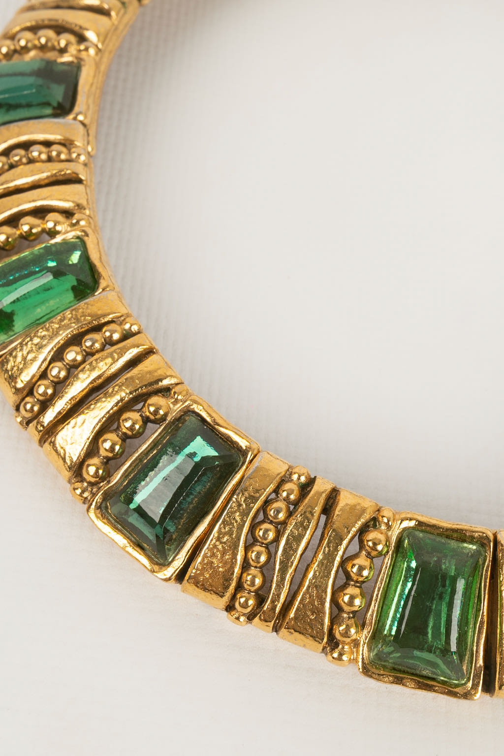 Collier court Jean-Louis Scherrer